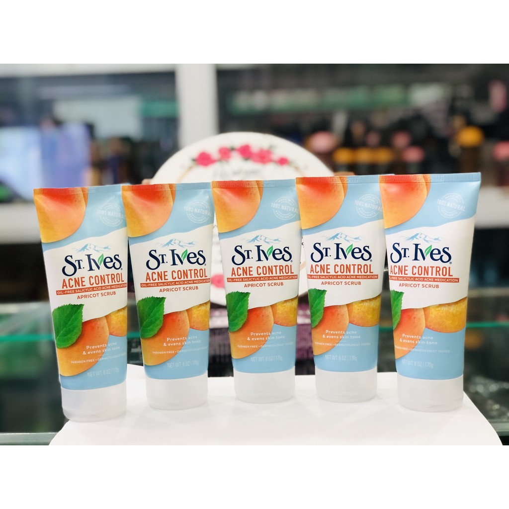 Sữa Rửa Mặt Tẩy Tế Bào Chết St.Ives