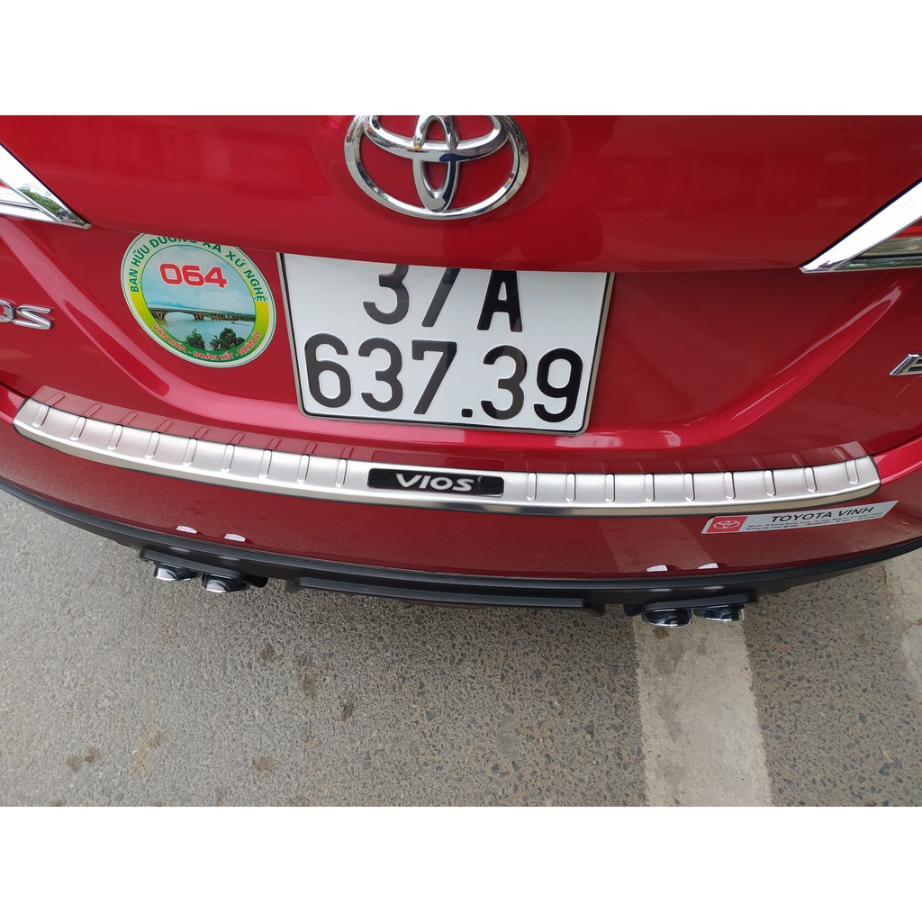 Ốp chống trầy cốp Xe Toyota Vios 2019 - 2021 Mẫu INOX Trong và Ngoài Cao Cấp