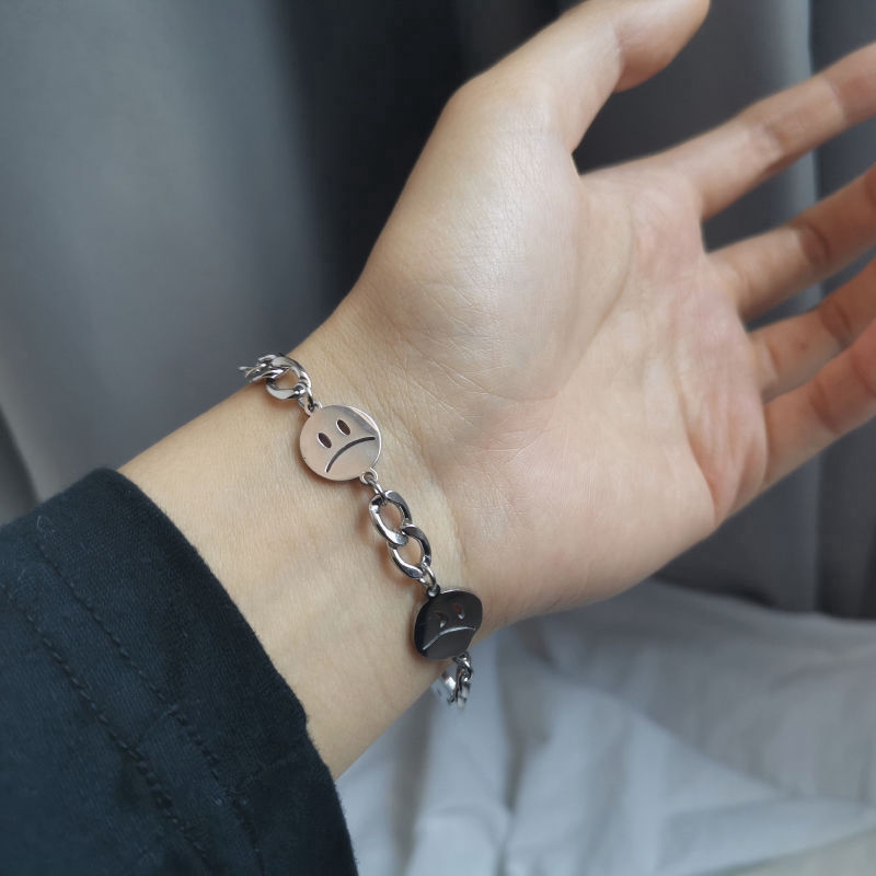 Vòng Tay Mặt Cười Phong Cách Hip Hop Cá Tính