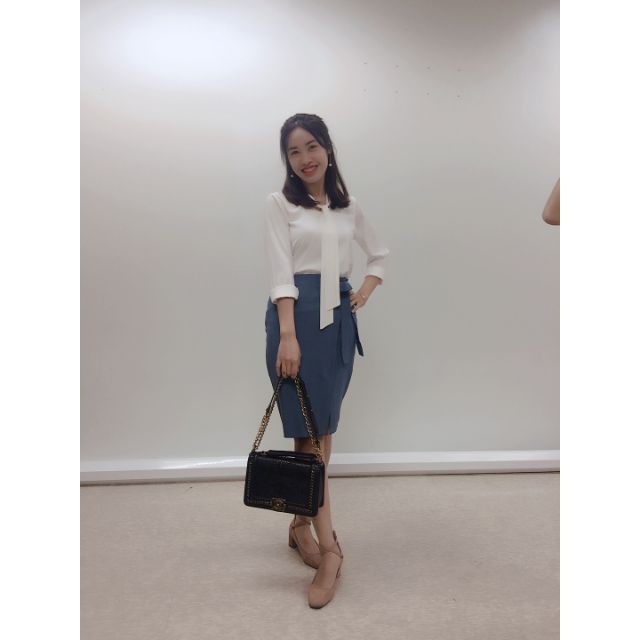 Áo sơ mi dài tay thư ký Kim | BigBuy360 - bigbuy360.vn