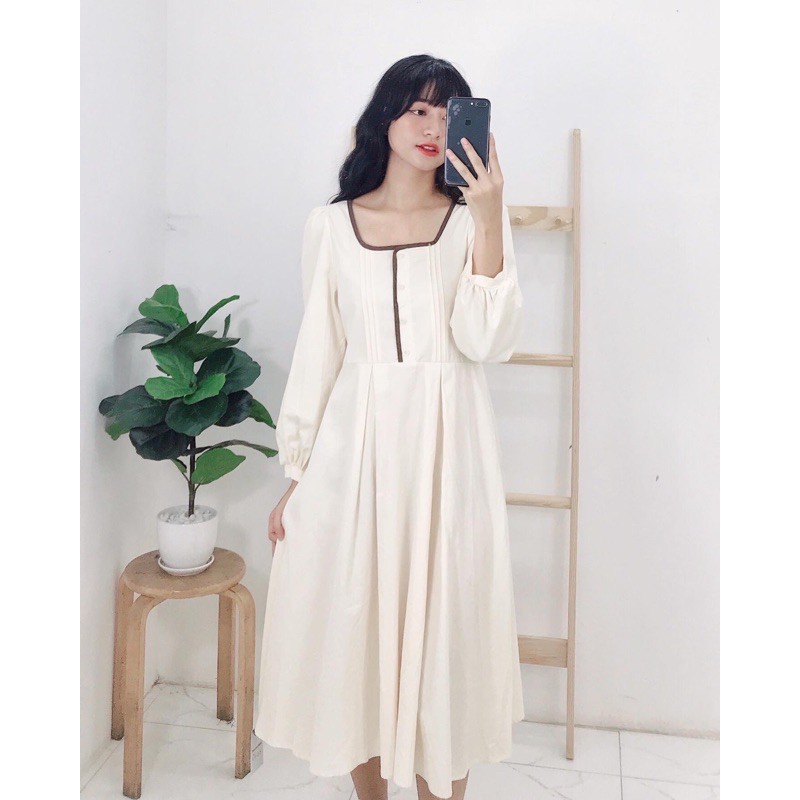 Váy thô viền cổ vuông