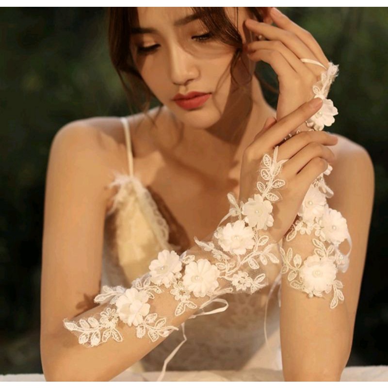 Găng tay ren 3D cao cấp cho cô dâu