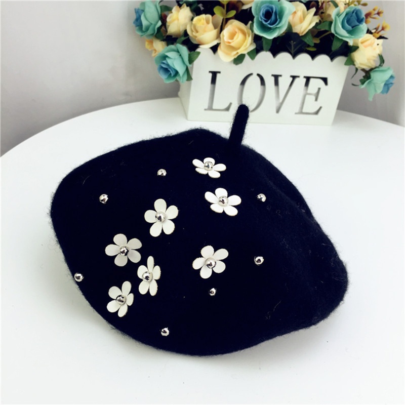 Children's versatile pearl flower beret