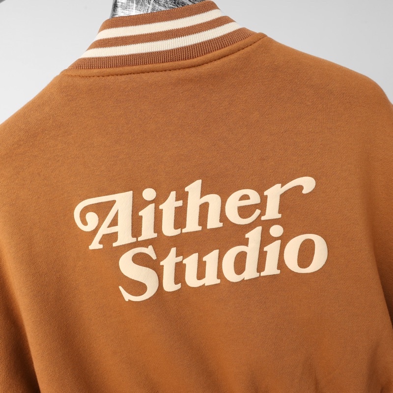AITHER STUDIO Áo khoác Croptop - Varsity Croptop thêu xù tay da