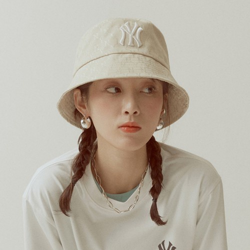 MŨ MLB BUCKET MONOGRAM KEM SỮA NY