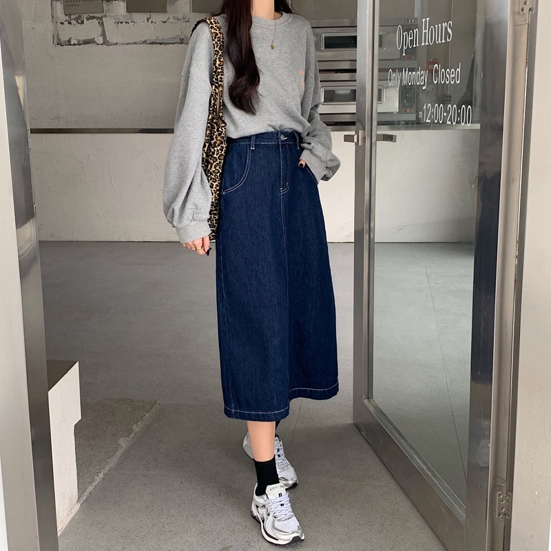 Chân váy bò denim MORAN cạp cao dáng dài A-line style retro khâu chỉ nổi vintage