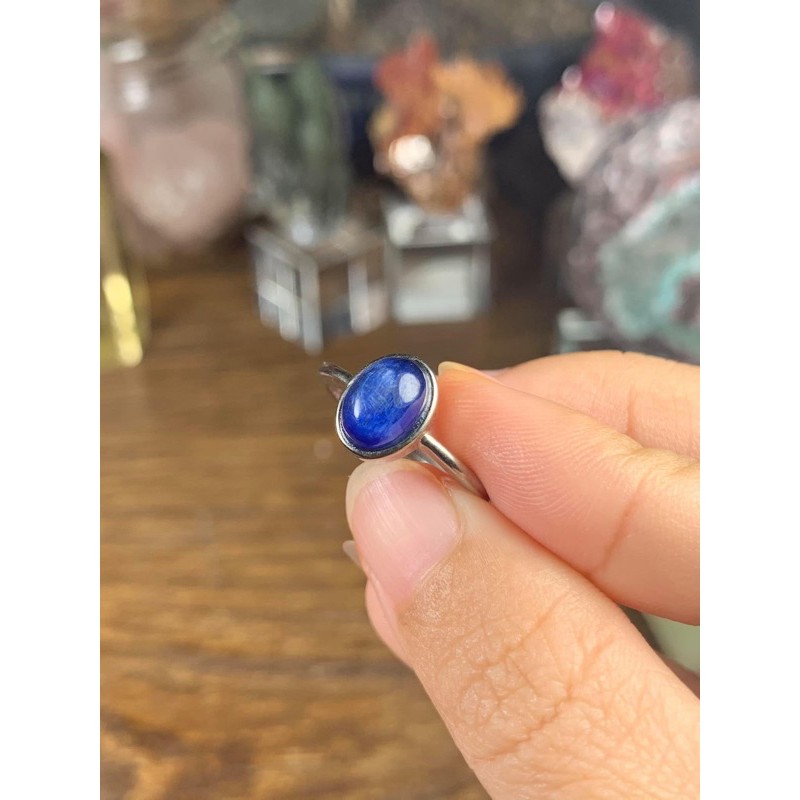 Nhẫn bạc đá Kyanite