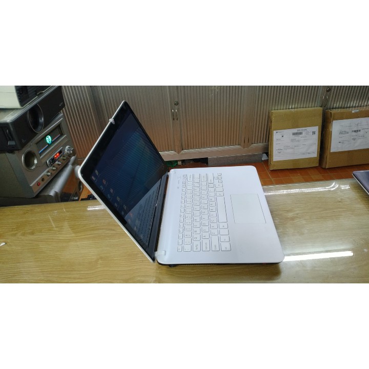 Laptop Sony Vaio dòng đẳng cấp máy đẹp chip i5 3337 RAM 4GB 500gb | BigBuy360 - bigbuy360.vn