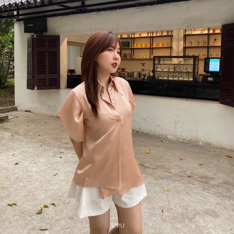 Darcy Shirt / Áo sơ mi vạt lệch