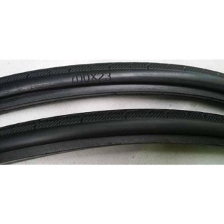 Lốp xe đạp không săm 700/23C ( màu đen)