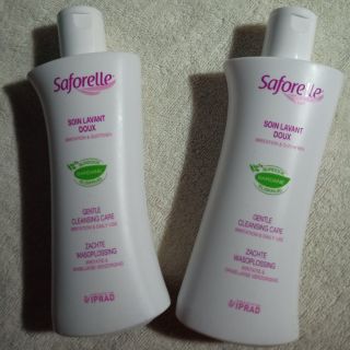 Dung dịch vệ sinh phụ nữ Saforelle 100ml