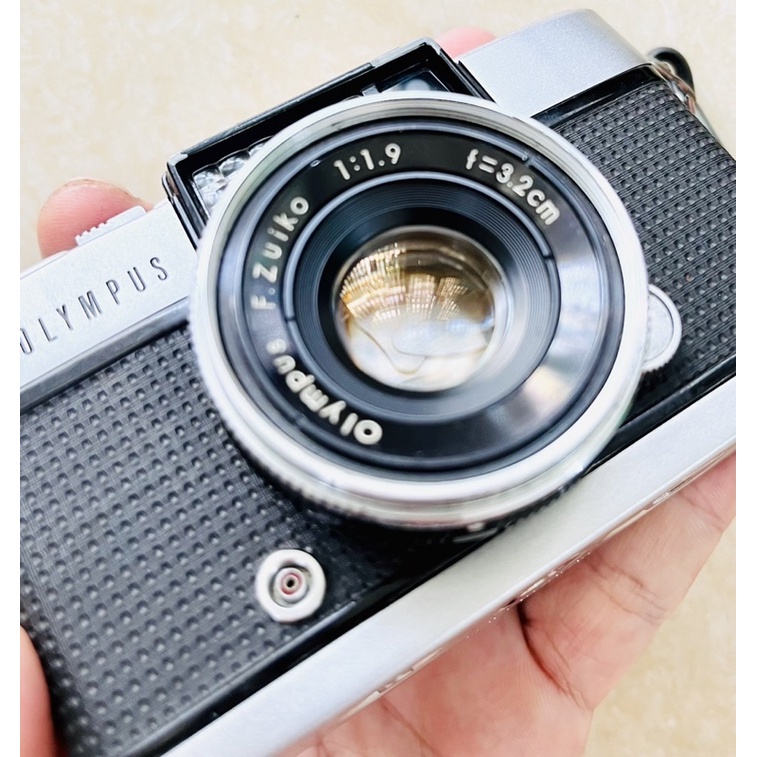 Máy ảnh film OLYMPUS PEN D + lens ZUIKO 32mm f1.9 máy Halfframe chụp nhân đôi số tấm cuộn film 36 chụp được 72