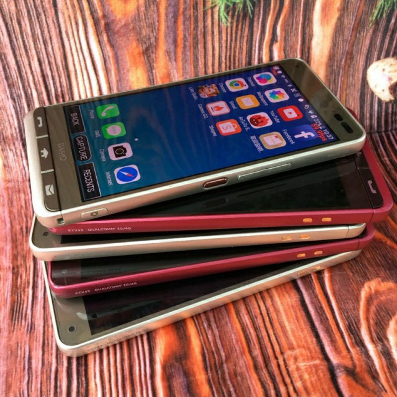 Điện thoại chơi game giá rẻ Kyocera KYV43- Ram 3G/32G- Máy nội địa Nhật bền bỉ