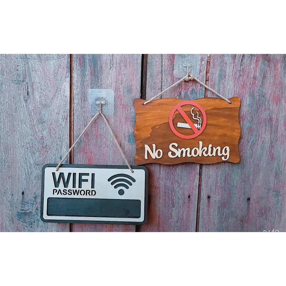 Biển gỗ wifi có chỗ ghi mật khẩu