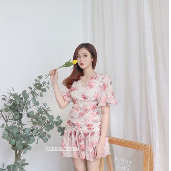 Đầm thiết kế WONDERHOUSE cổ tim nhún bèo voan in hoa công sở, dạo phố nữ tính - Hana dress