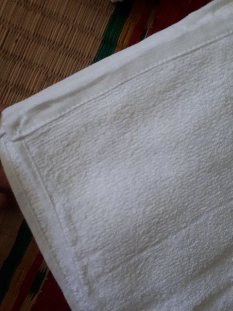 Khăn tắm trắng 100% cotton khổ m2 rộng 56 cm 300g