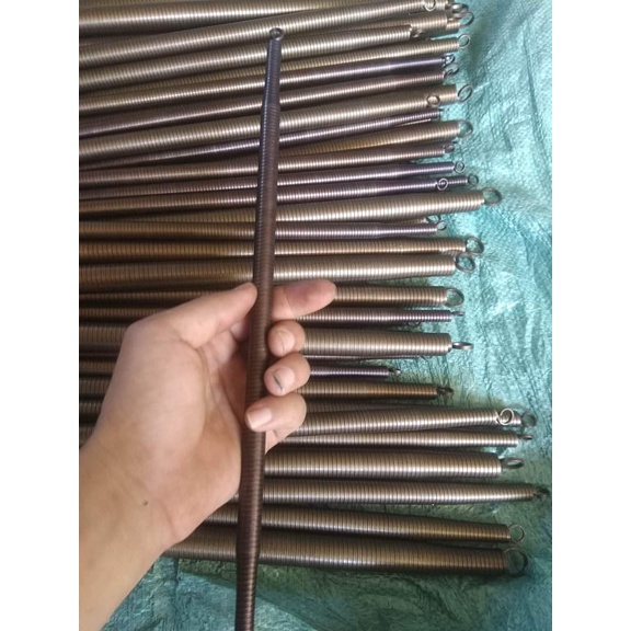 Lò Xo uốn ống điện - Lò xo uốn ống điện phi 16 20 25 hàng đen sịn sò