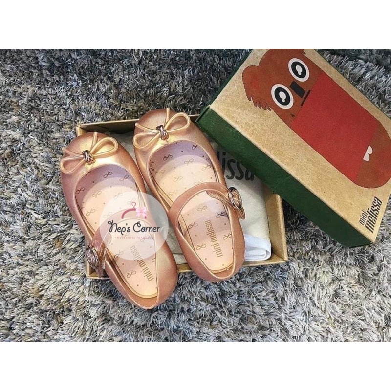 Giầy Melissa nơ quốc dân