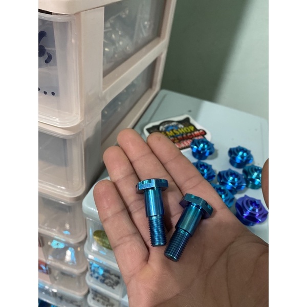 Ốc Chân Chống Titan 10li