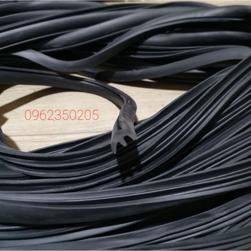 2 Kg Ron Nhét Kính Cửa Nhôm Hệ 700 Màu Trắng / Đen 8, 9, 10ly.