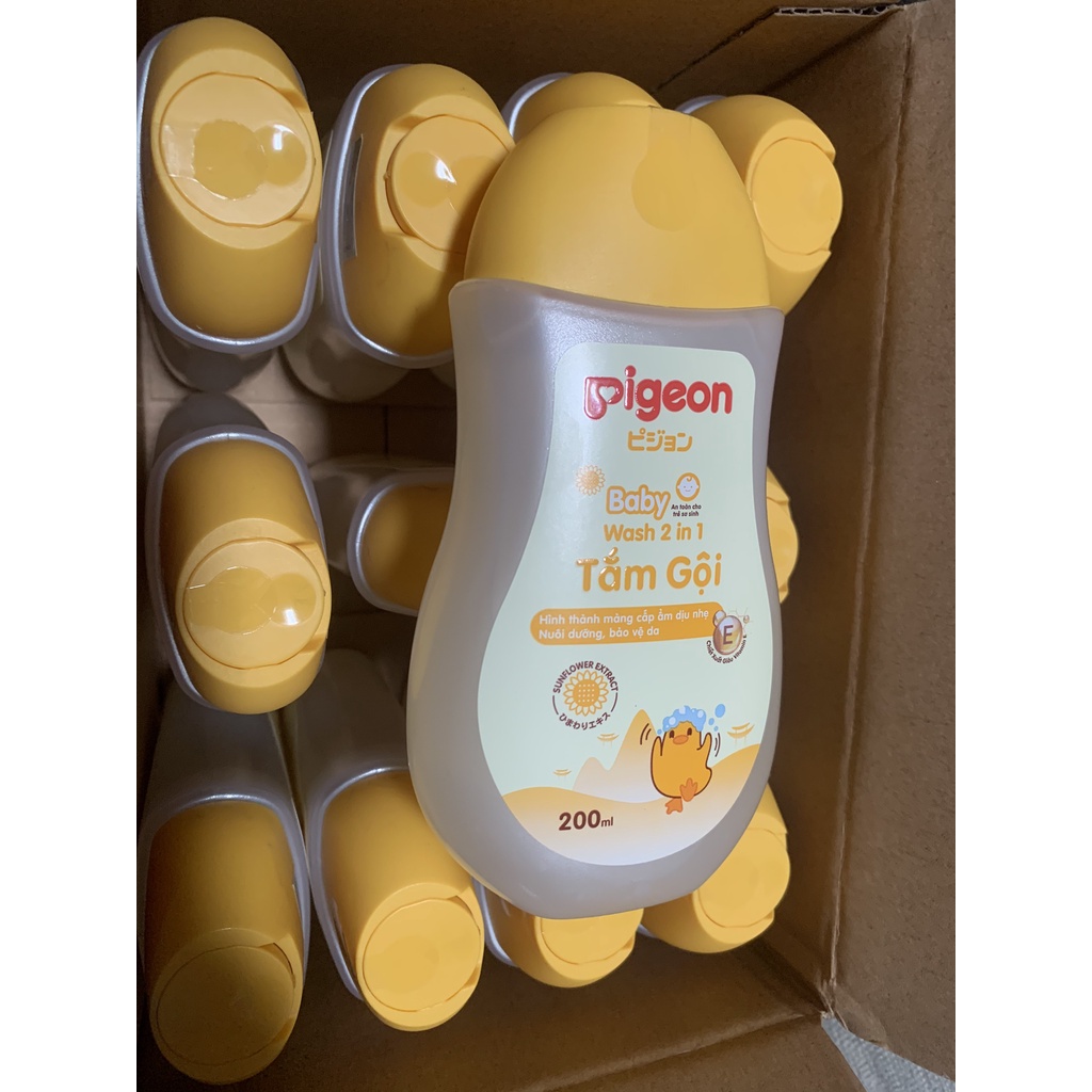 1 Chai Tắm Gội Dịu Nhẹ Pigeon Hoa Hướng Dương 200Ml (Mẫu Mới)