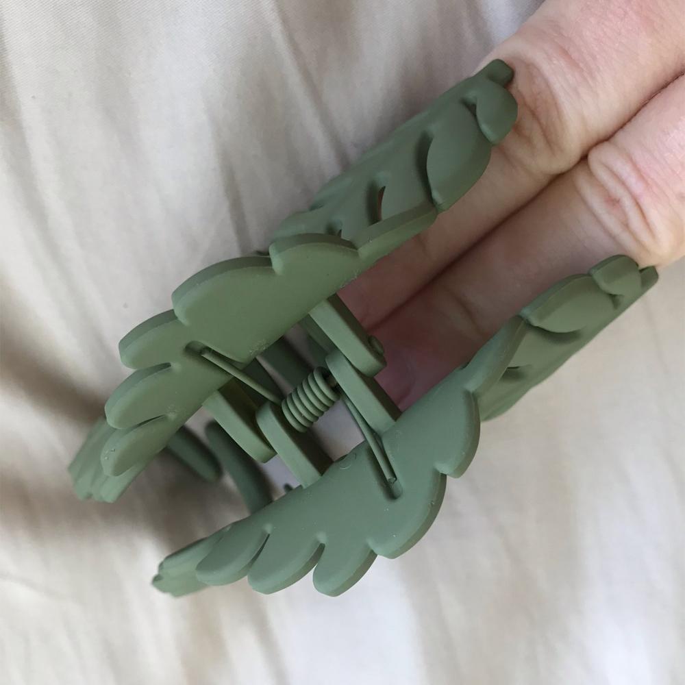 Kẹp Tóc Càng Cua Bằng Nhựa Kích Thước Lớn Cho Nữ