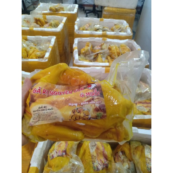 Gà ủ muối nguyên con | BigBuy360 - bigbuy360.vn