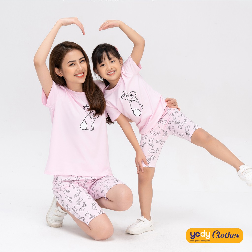 Bộ đồ nữ YODY in hình thỏ cho mẹ trẻ trung BDN3170