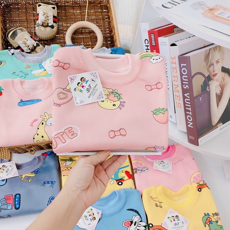 Đồ bộ quần áo dài tay cho bé chất nỉ bông K010