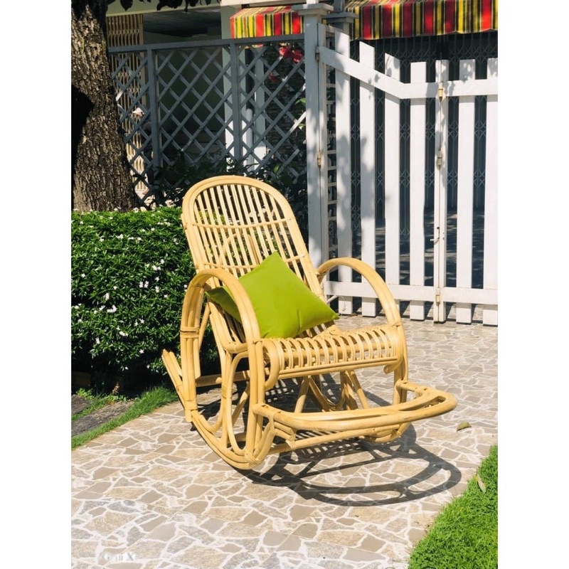 Ghế mây thư giãn bập bênh chất lượng, tạo cảm giác thoải mái cho người dùng