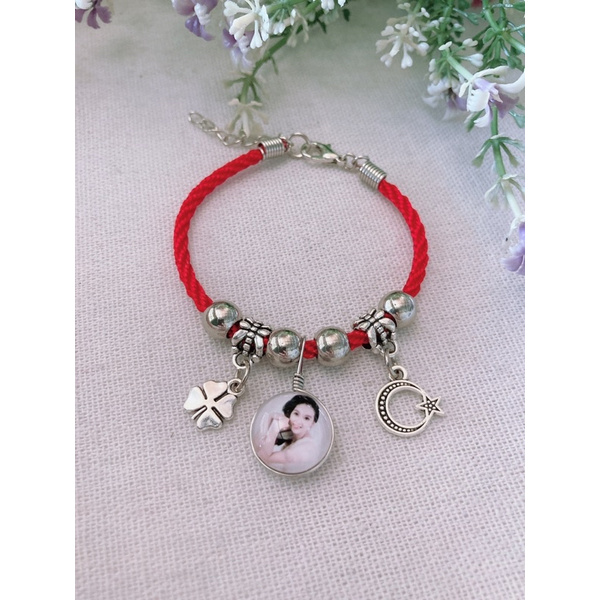 Vòng tay in hình theo yêu cầu