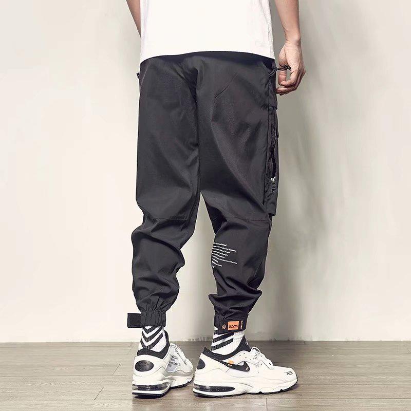 Quần dài trang trí túi hộp sành điệu cho nam