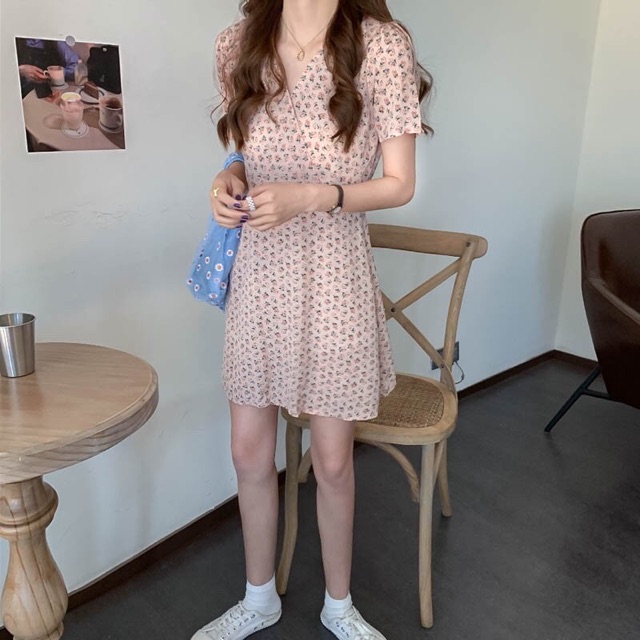 Đầm hoa nhí cổ v dây nơ eo ulzzang hàn quốc siêu xinh | BigBuy360 - bigbuy360.vn