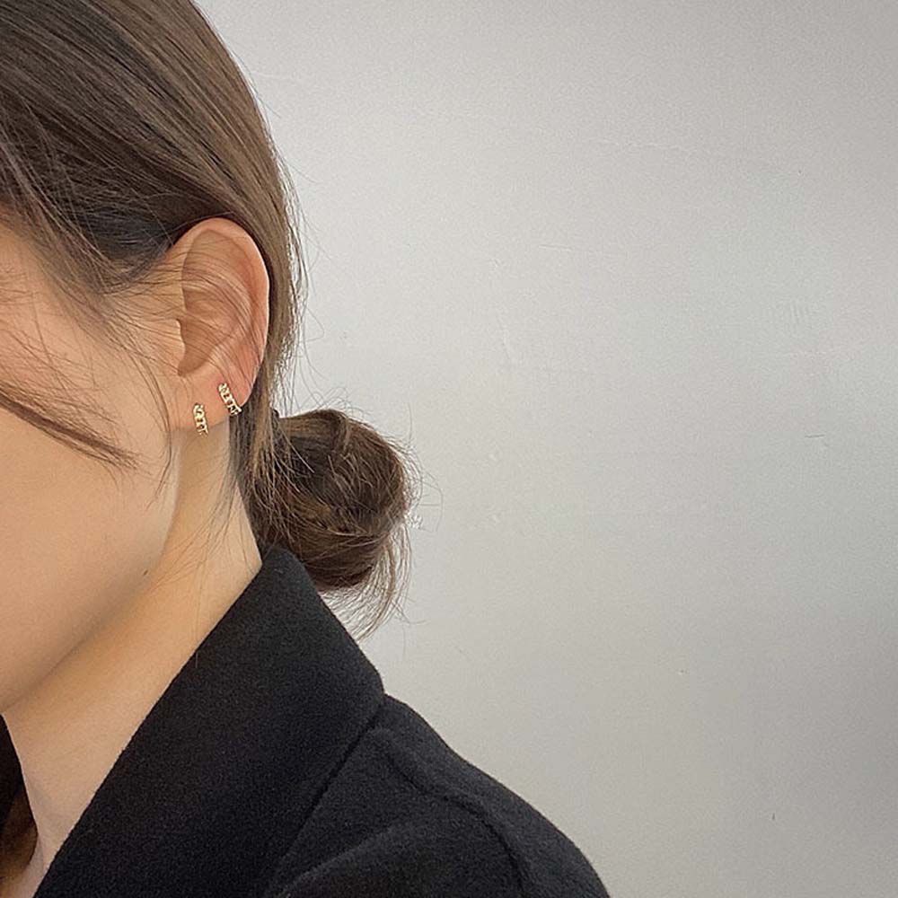 Khuyên Tai Nữ Trang Tạo Hình Độc Đáo