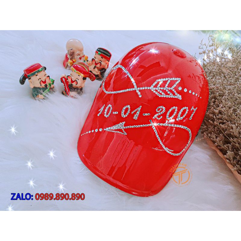NÓN BẢO HIỂM ĐÍNH ĐÁ THEO YÊU CẦU (Nón có thể thay tên hoặc ngày theo yêu cầu)