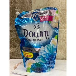 Nước xả vải đậm đặc Downy