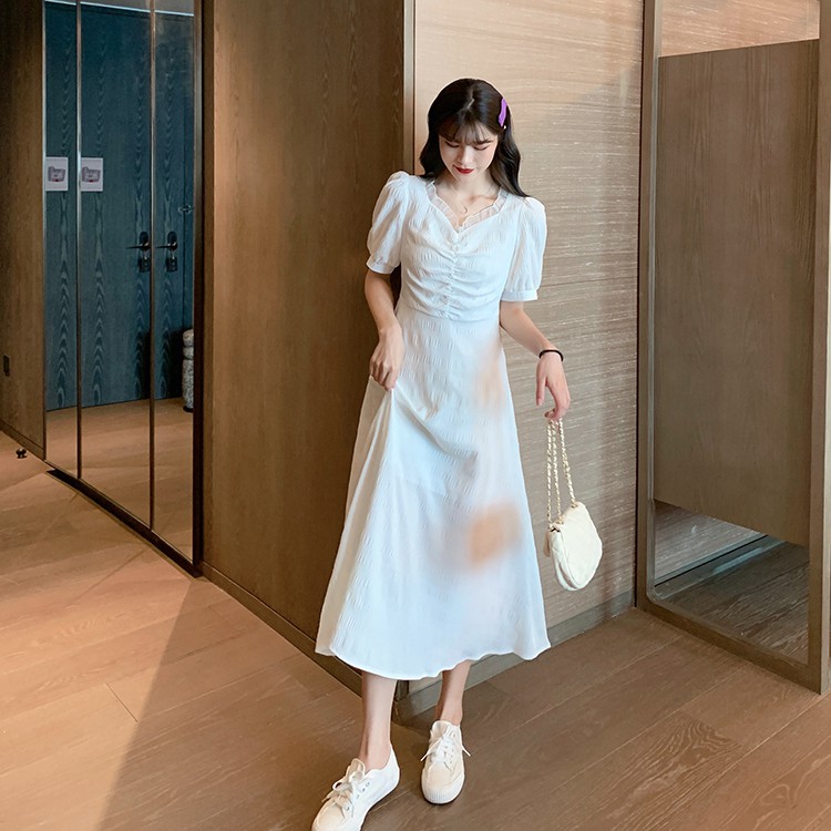 D72 - ĐẦM BIGSIZE TRẮNG DÁNG DÀI TAY NGẮN VIỀN REN CỔ