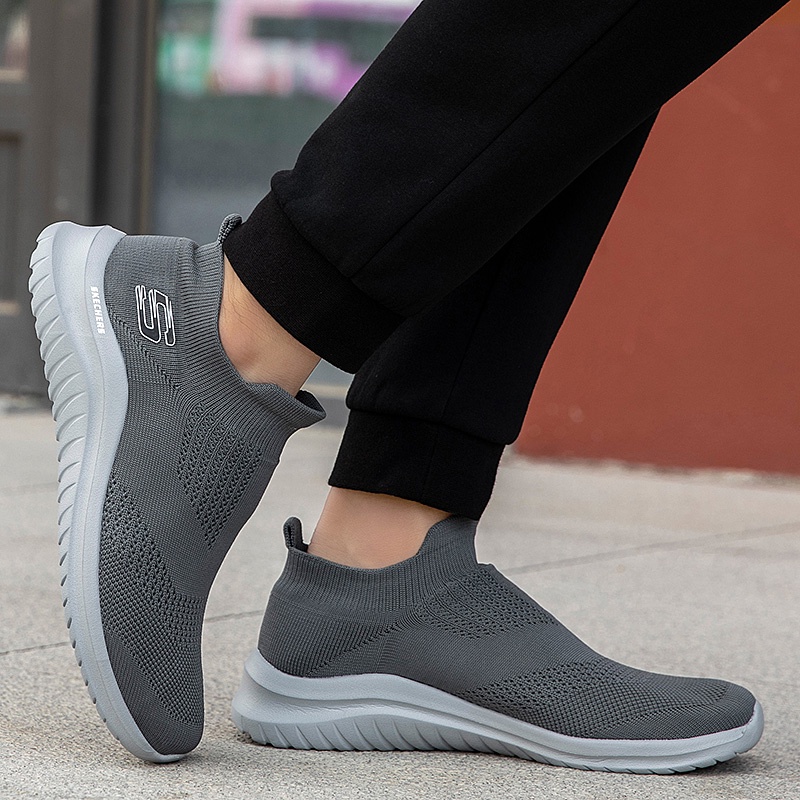 Giày Chạy Bộ Thể Thao Nhẹ Có Đệm Khí Slip On GO Thời Trang Cho Nam * Skechers_