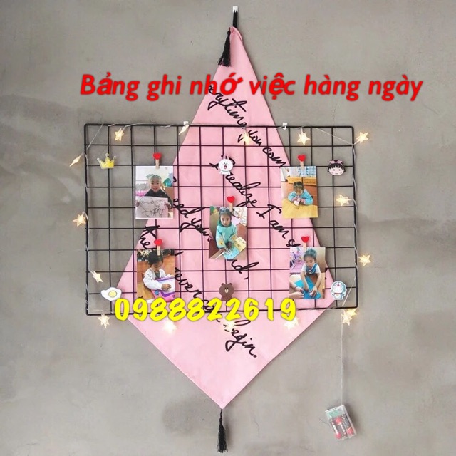 BẢNG GHI NHỚ VIỆC HÀNG NGÀY SIZE 37.47cm. Tặng kèm 2 móc dính và 5 kẹp gỗ xink xắn.