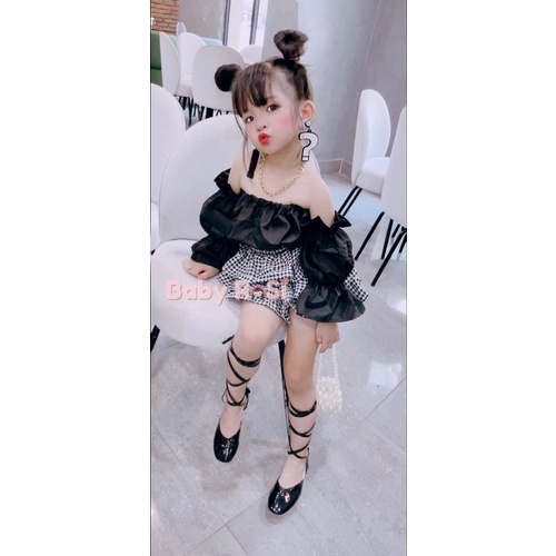 Sét chân váy caro 3 tầng đen kèm áo trễ vai cho bé