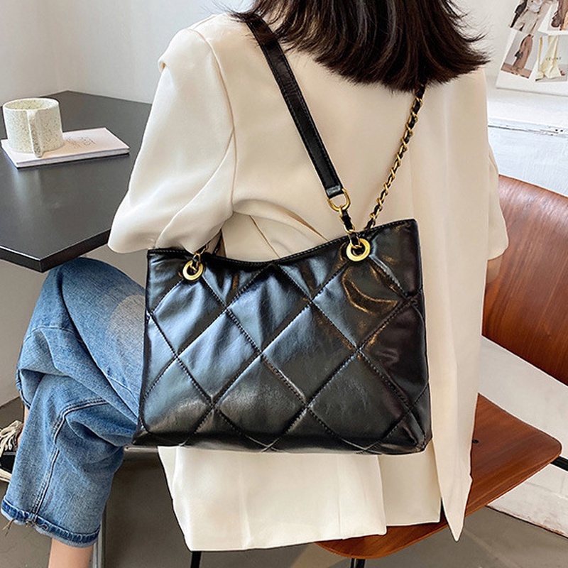 IELGY women's leather rhombus large capacity chain shoulder bag