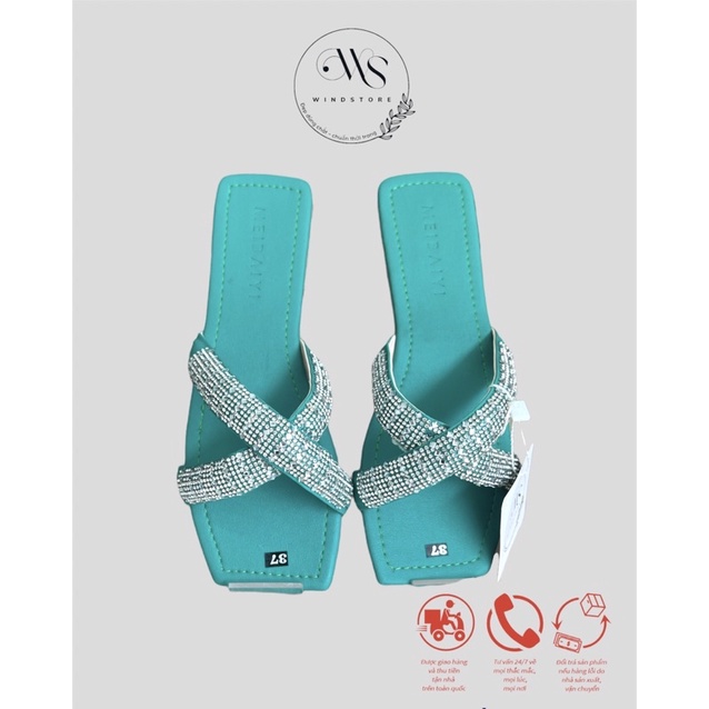 Dép lê đính đá