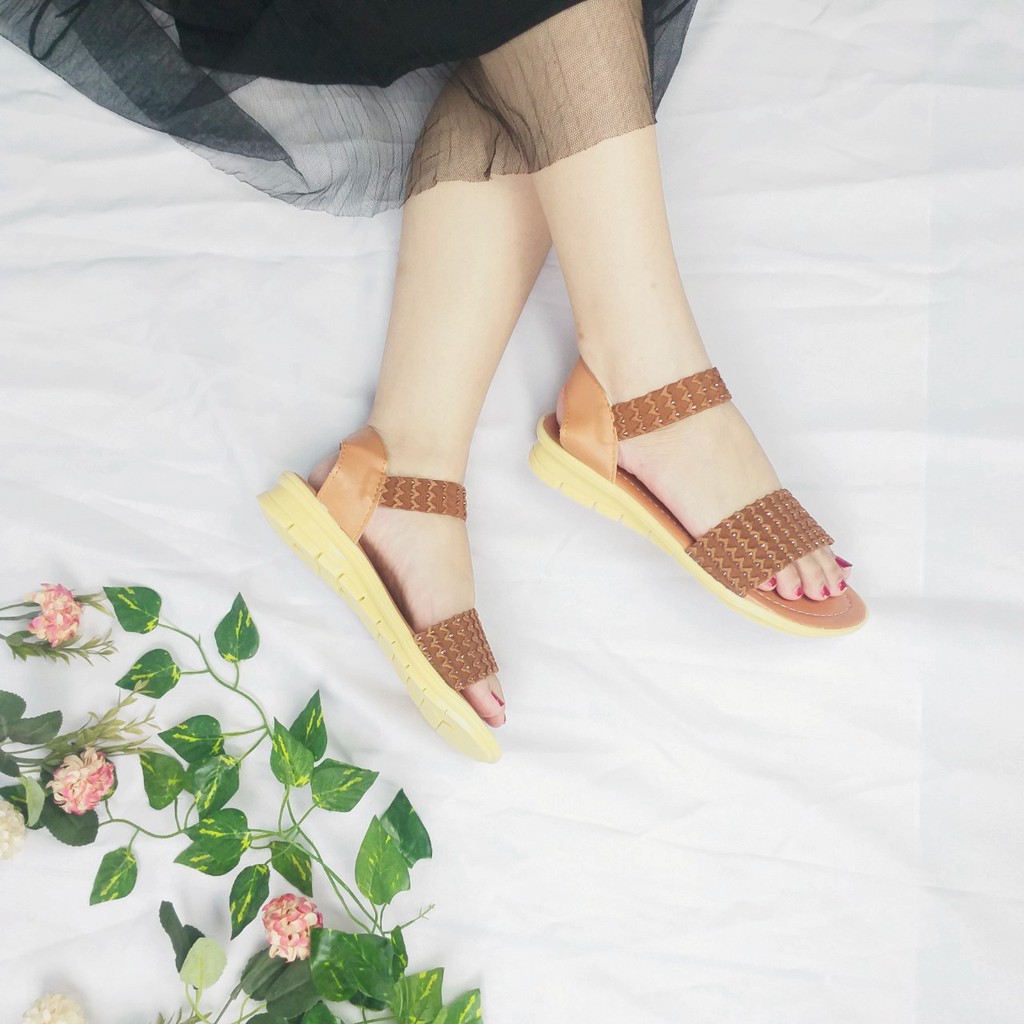 Giày sandal nữ đi học - FreeShip - Giày sandal nữ đi học quai hậu, đế nhựa PU cao 2p mang đi làm đi học đi chơi - TBKT F