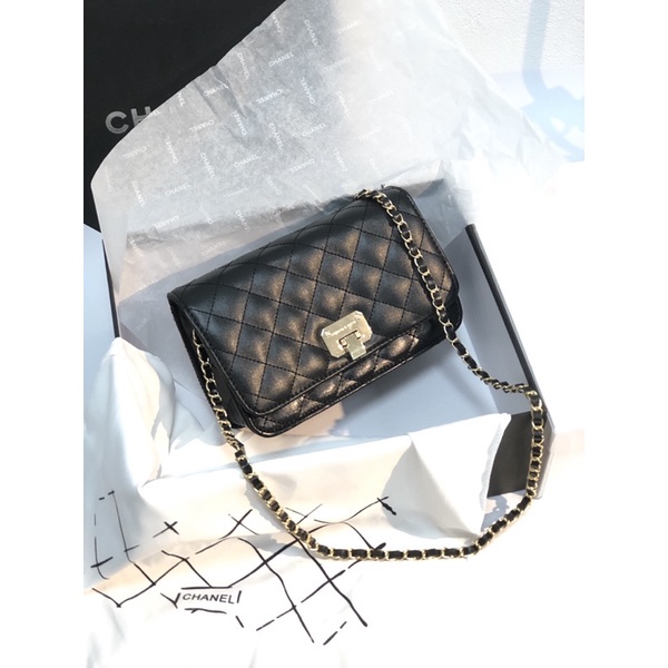 Túi Xách Nữ Đeo Chéo CNK Mini Size 20cm Ô Trám WD522