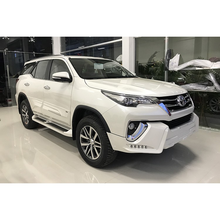 Logo chụp mâm, ốp lazang bánh xe ô tô Toyota Fortuner 2017-2020 - Chất liệu: Nhựa ABS + Hợp kim nhôm - Mã: TY-503