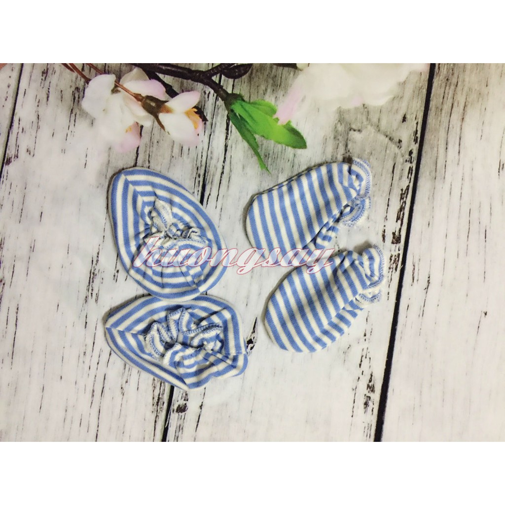 Set bao tay bao chân cotton Momcare