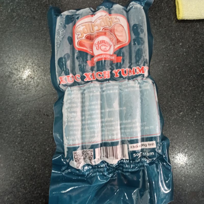 Xúc xích đức Yummy gói 500g | BigBuy360 - bigbuy360.vn