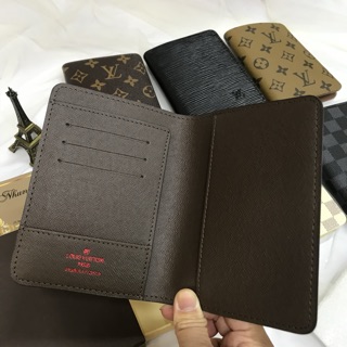 Vỏ hộ chiếu lv