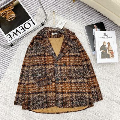 Áo khoác dạ nâu tây hót trend