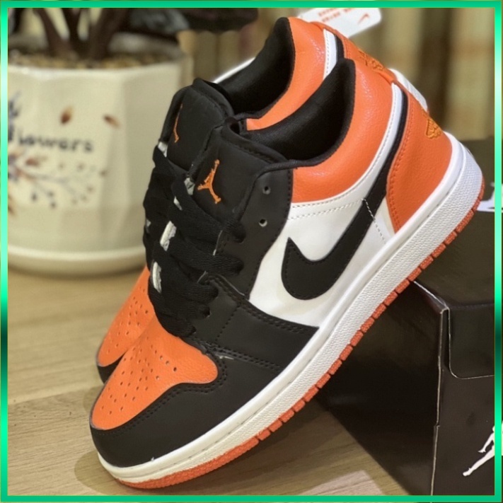 Giày Thể Thao Nam Nữ Sneaker 𝗝𝗼𝗿𝗱𝗮𝗻 Thấp Cổ Màu Cam Đen Cổ Thấp Full Box